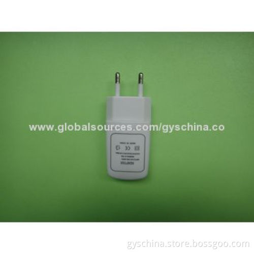 USB Charger with 5V, 1A General Output, 100 to 240V AC Input